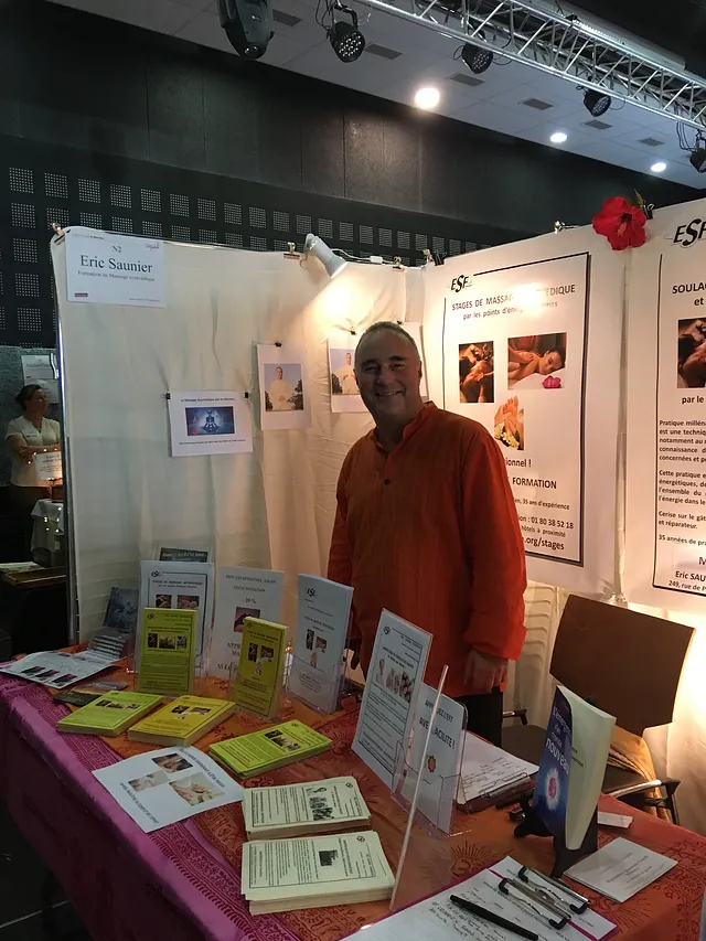 CONFERENCES SUR DEMANDE Voir aussi thèmes Ateliers Seniors / Ateliers entreprises